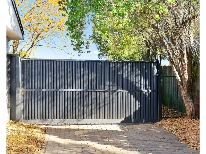 24 Dora Street, Hill Top NSW 2575