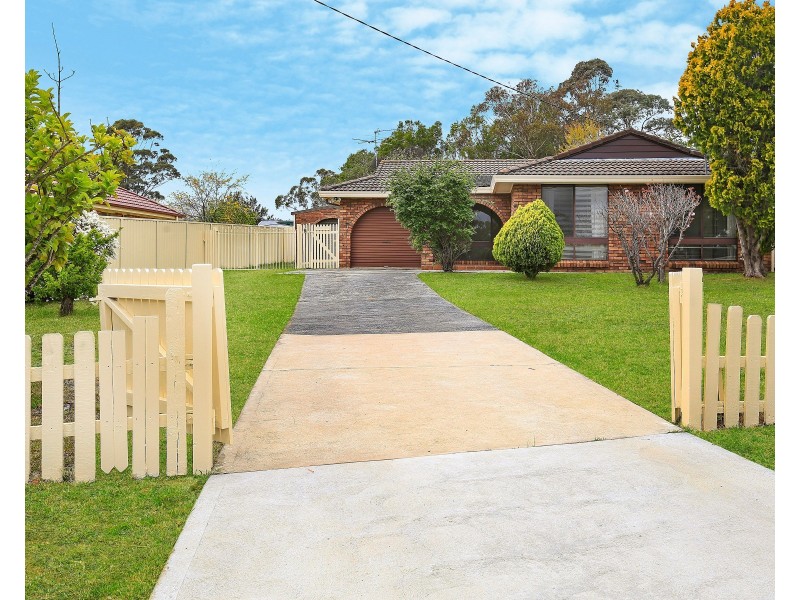 52 Ella Street, Hill Top NSW 2575