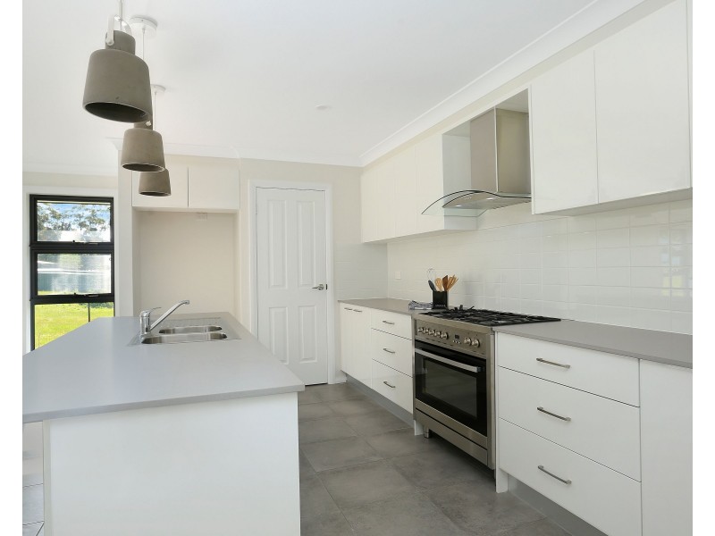 27  Daphne Street, Colo Vale NSW 2575