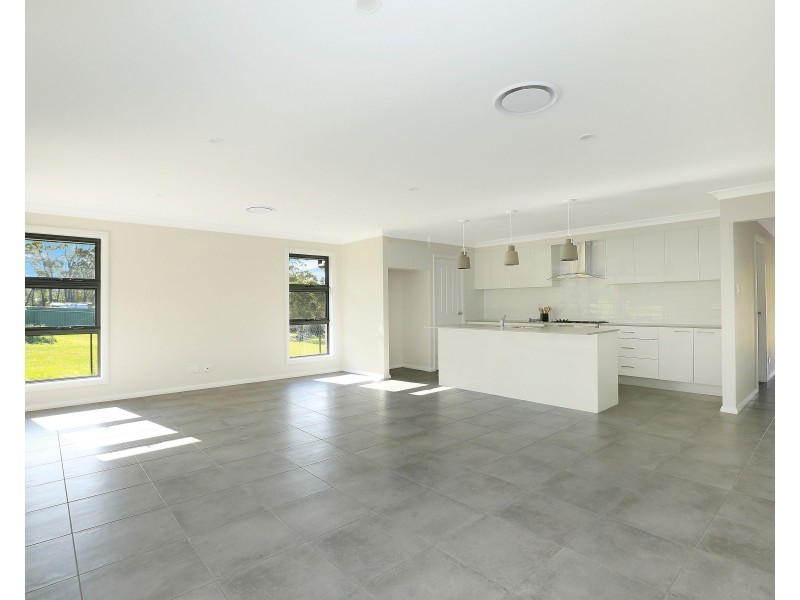 27  Daphne Street, Colo Vale NSW 2575