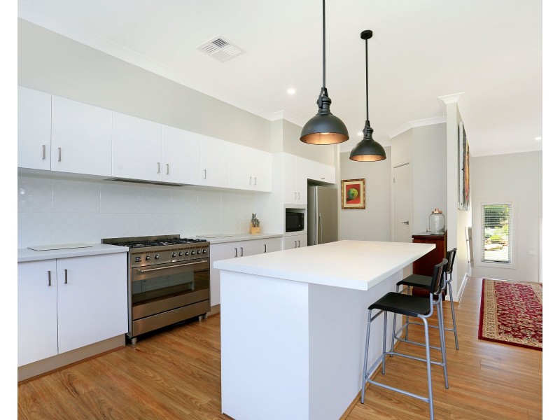 31  Cumberteen Street, Hill Top NSW 2575