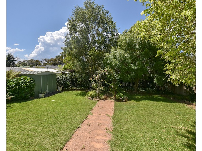 18 Elm Street, Colo Vale NSW 2575
