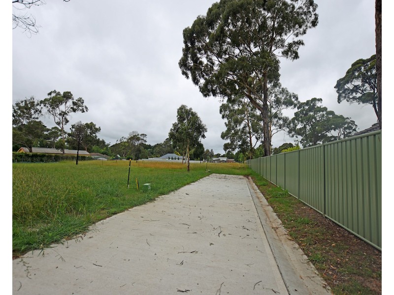 26  Railway Parade, Braemar NSW 2575