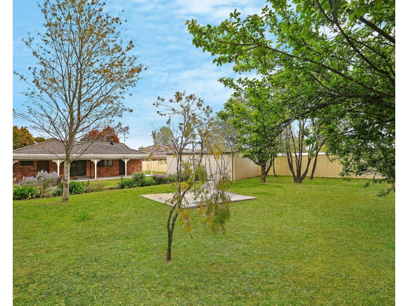 52 Ella Street, Hill Top NSW 2575