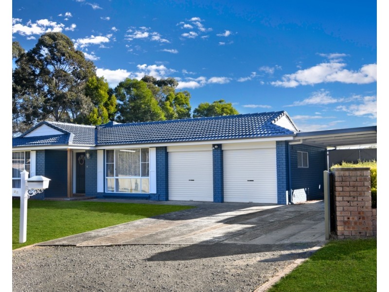 23  Dora Street, Hill Top NSW 2575