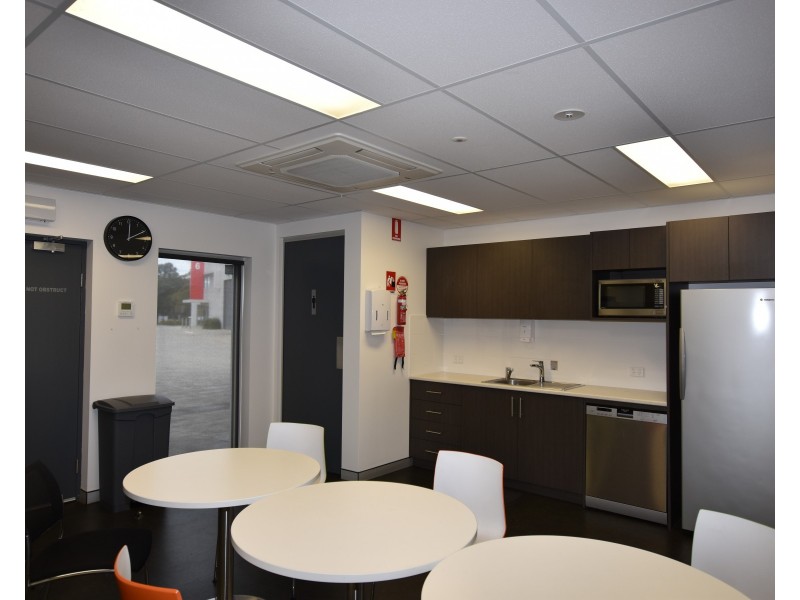 11/2 Pikkat Drive, Braemar NSW 2575