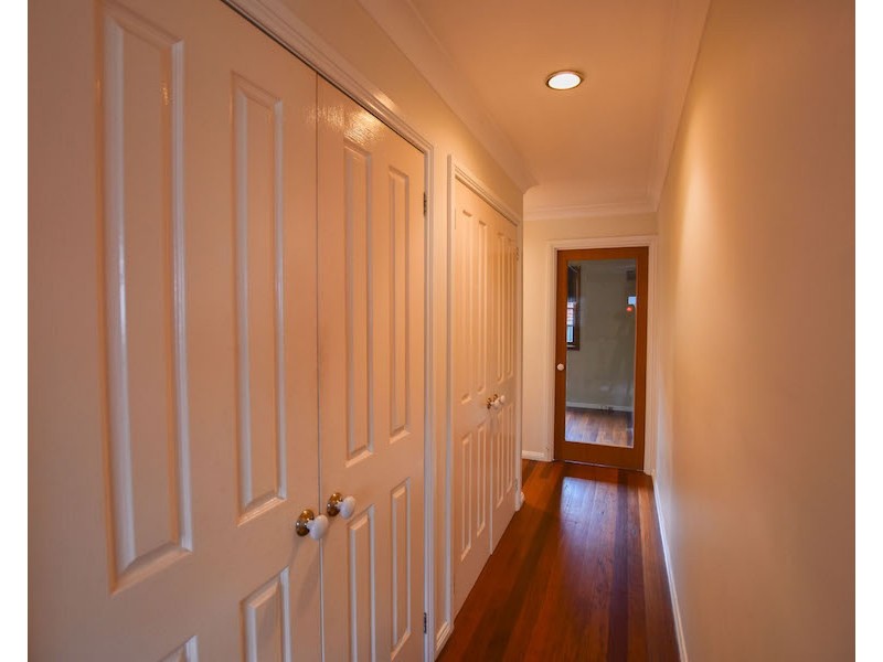 6  Railway Parade, Braemar NSW 2575