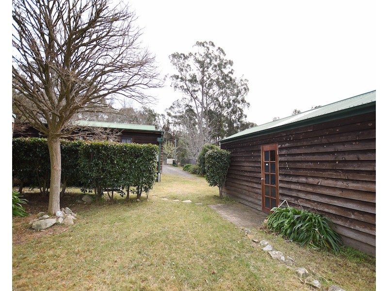 6  Railway Parade, Braemar NSW 2575