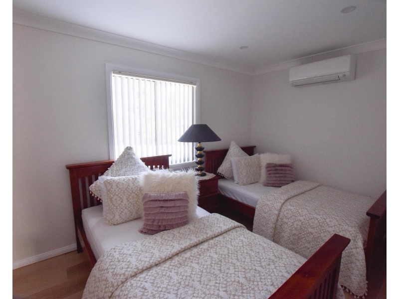 11 Boronia Avenue, Hill Top NSW 2575