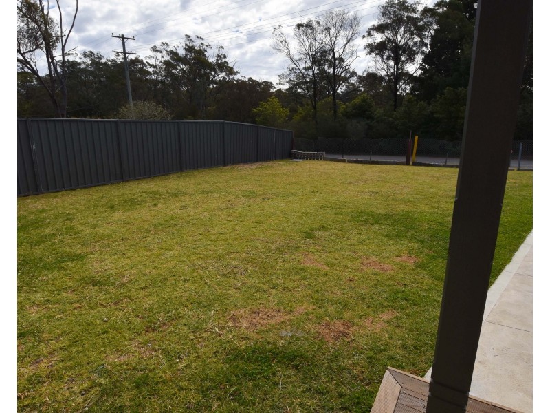 11 Boronia Avenue, Hill Top NSW 2575