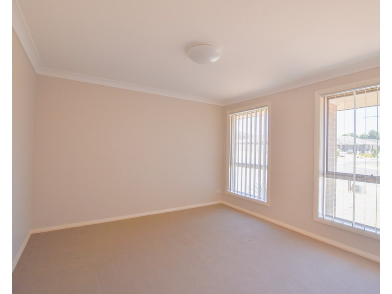 16 Kamilaroi Crescent, Braemar NSW 2575