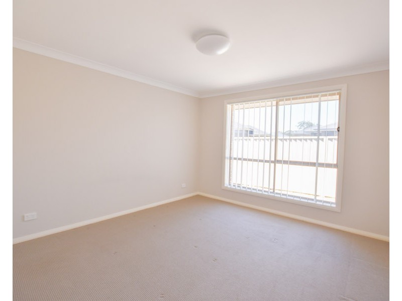 16 Kamilaroi Crescent, Braemar NSW 2575