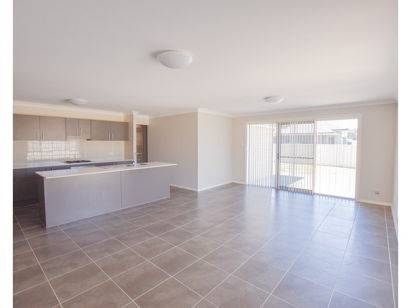 16 Kamilaroi Crescent, Braemar NSW 2575