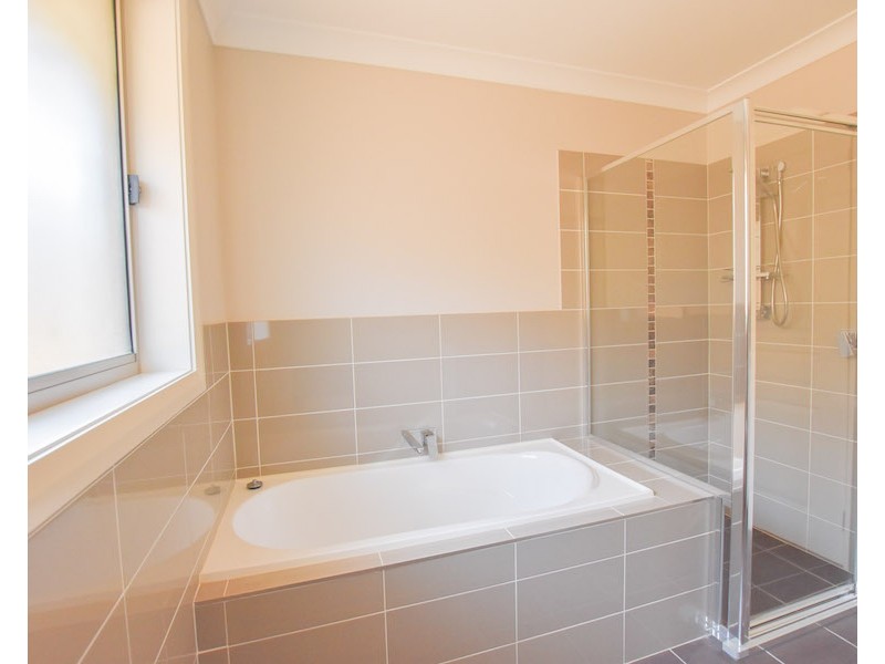 16 Kamilaroi Crescent, Braemar NSW 2575