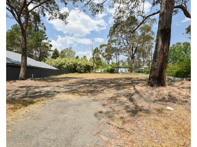 11 Beech Street, Colo Vale NSW 2575