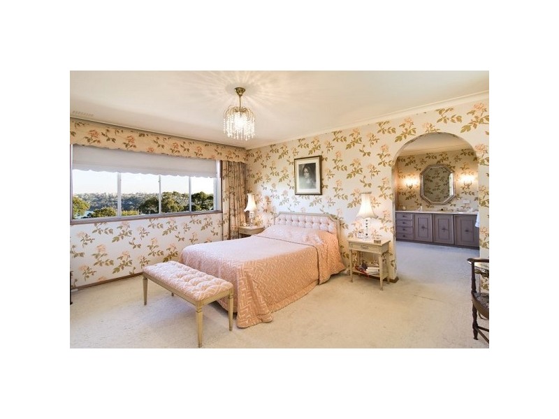 1 Kanangra Crescent, Clontarf NSW 2093