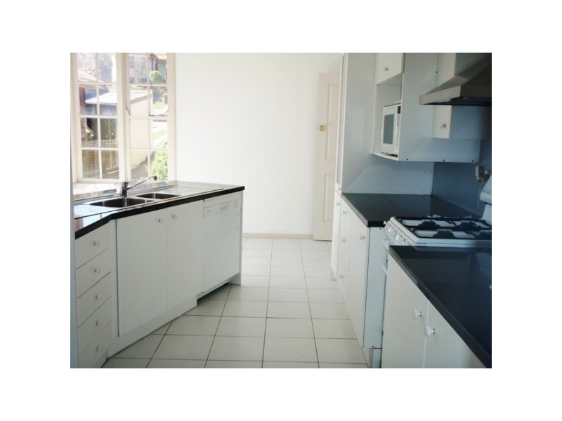 30A HOLDSWORTH STREET, Neutral Bay NSW 2089