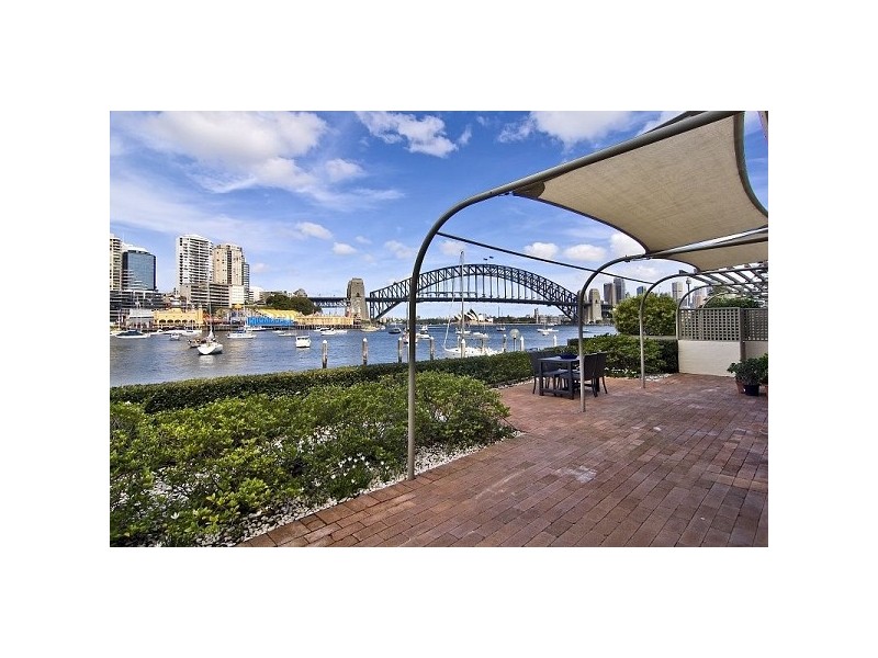 1/33 East Crescent Street, Mcmahons Point NSW 2060