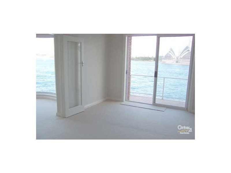 6/19 WARUDA STREET, Kirribilli NSW 2061