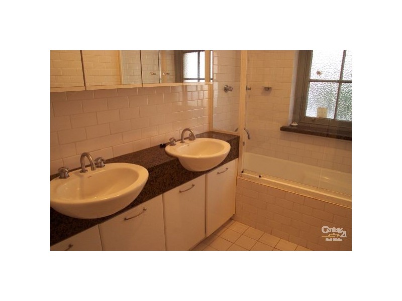 4/23 Holbrook Ave, Kirribilli NSW 2061