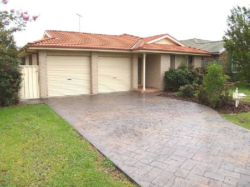 7 Womra Crescent, Glenmore Park NSW 2745