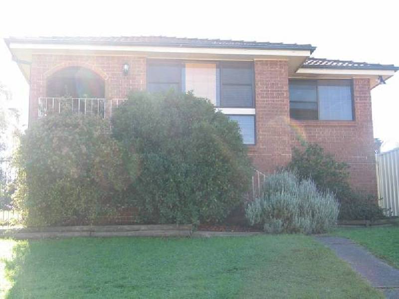 62 FARMVIEW DRIVE, Cranebrook NSW 2749