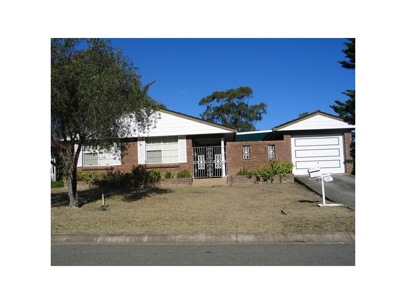 32 TANBARK CIRCUIT, Werrington Downs NSW 2747