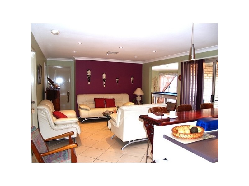 10 Woburn Place, Glenmore Park NSW 2745