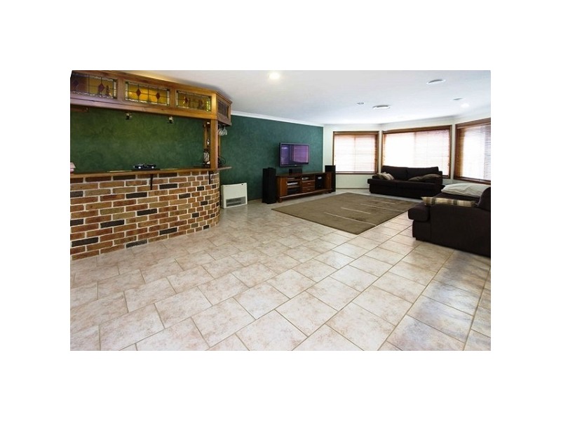 35 Floribunda Avenue, Glenmore Park NSW 2745