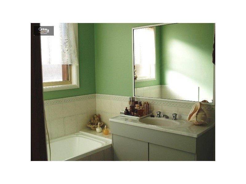 9 Carex Close, Glenmore Park NSW 2745