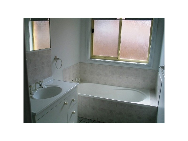 62 Oriole Street, Glenmore Park NSW 2745