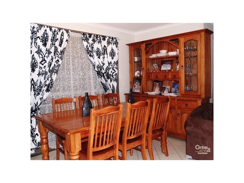 18 Sherringham Road, Cranebrook NSW 2749