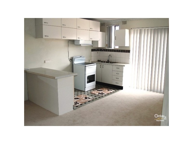 7/15  First Street, Kingswood NSW 2747