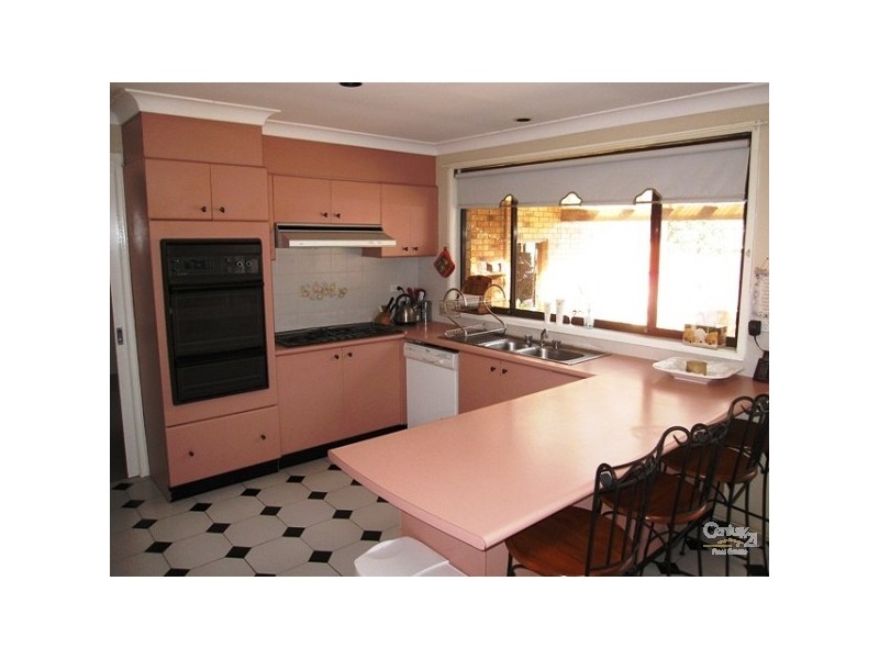 21 Waterfall  Crescent, Cranebrook NSW 2749