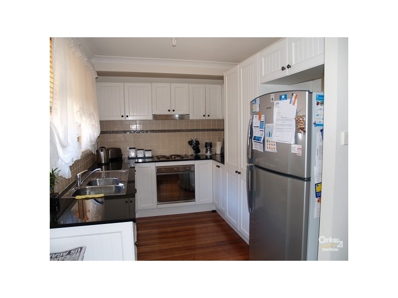 2/74 Evan Street, Penrith NSW 2750