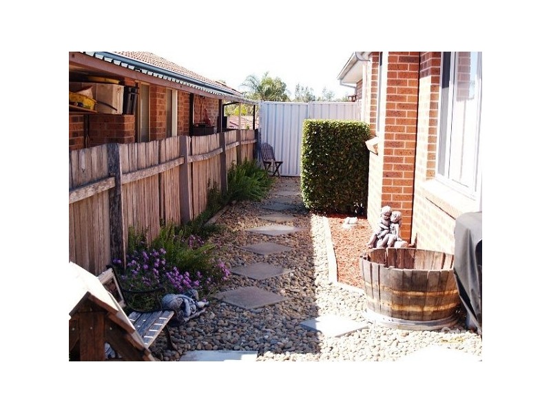 21 Wari Avenue, Glenmore Park NSW 2745