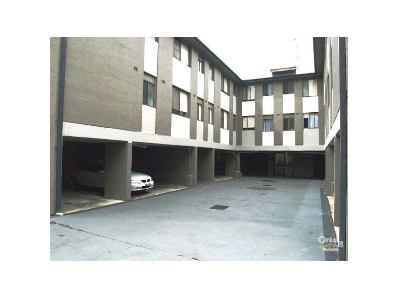 2/5 Preston Street, Penrith NSW 2750