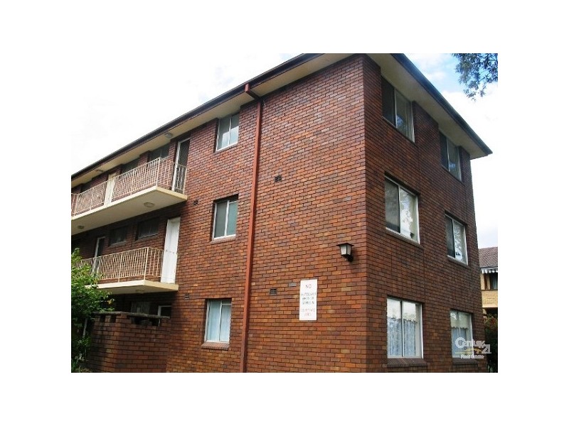 18/9-11 Santley Crescent, Kingswood NSW 2747