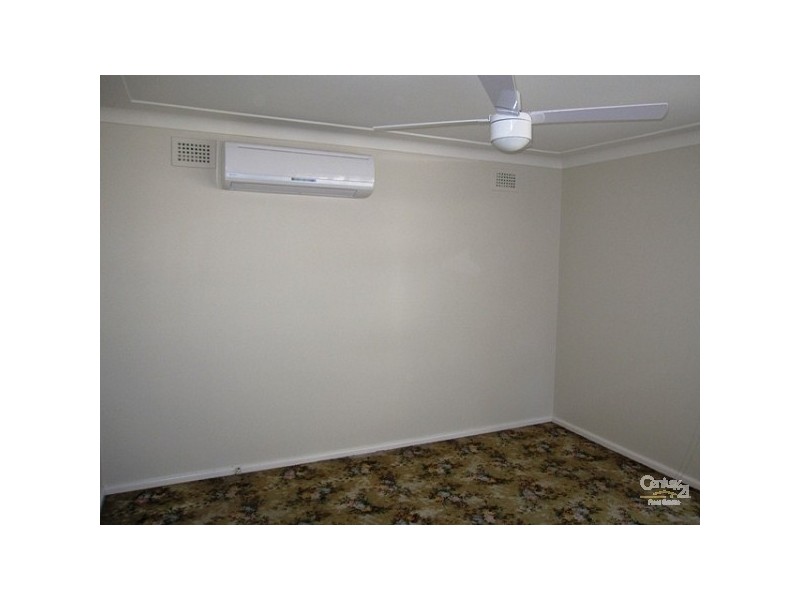 12 Cheltenahm Avenue, Cambridge Park NSW 2747