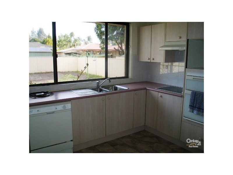 32 Gadara Drive, South Penrith NSW 2750