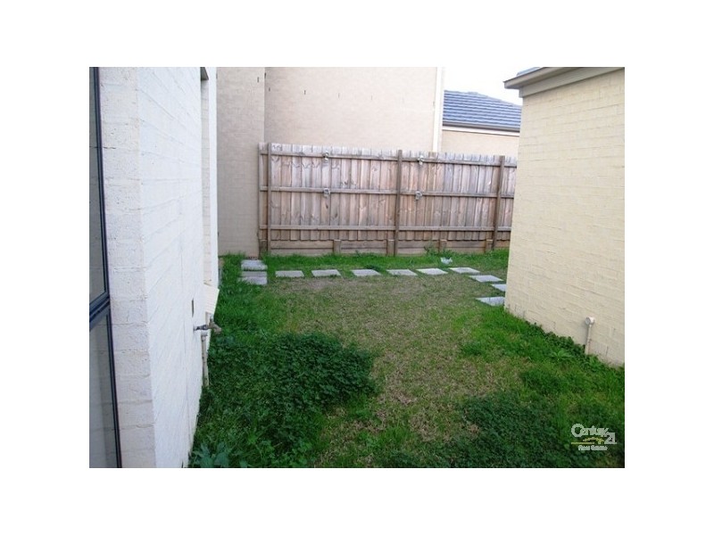 34  Dunlop Avenue, Ropes Crossing NSW 2760