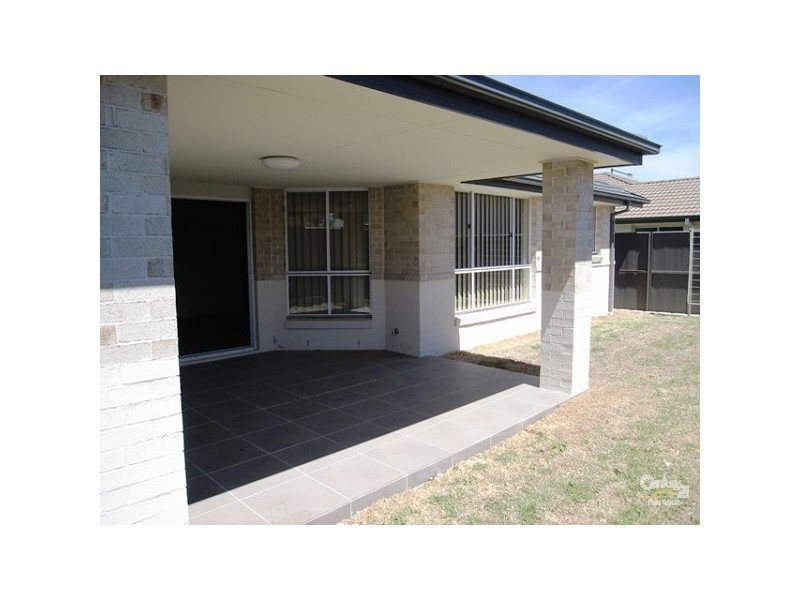 18 Maiden Avenue, Ropes Crossing NSW 2760