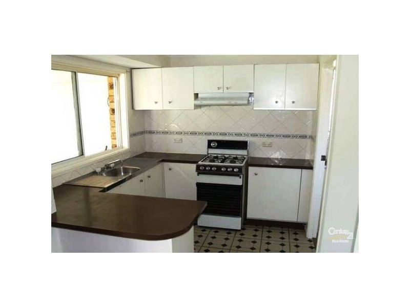 2 Pioneer Grove, Werrington Downs NSW 2747