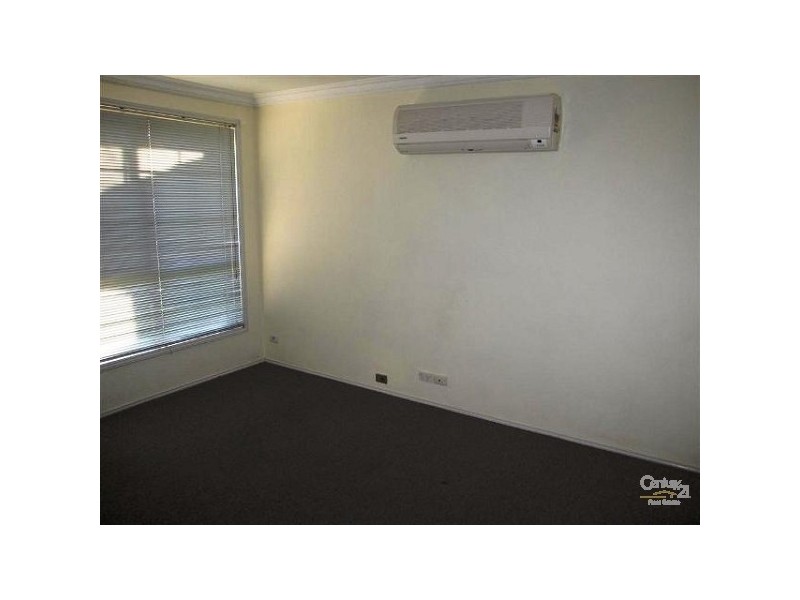 8 Jillak Place, Glenmore Park NSW 2745