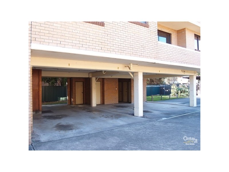 2/8 Macquarie Avenue, Penrith NSW 2750