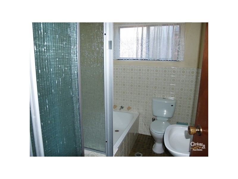 2/8 Macquarie Avenue, Penrith NSW 2750