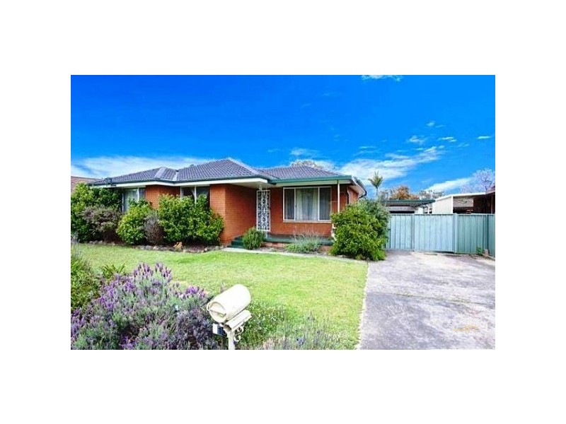 10 Besley Street, Cambridge Park NSW 2747