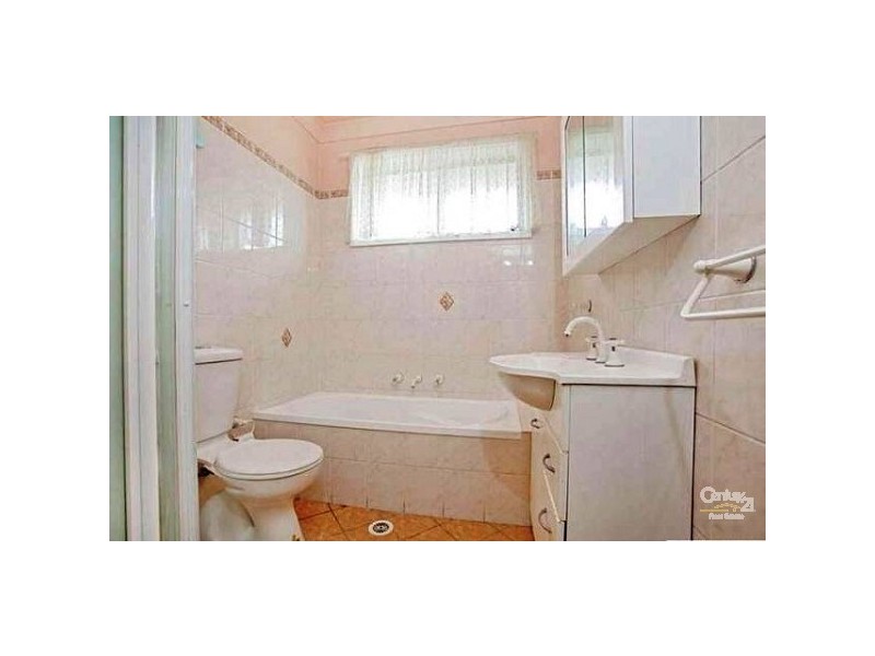 10 Besley Street, Cambridge Park NSW 2747