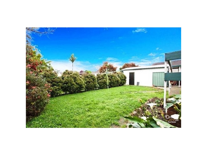 10 Besley Street, Cambridge Park NSW 2747