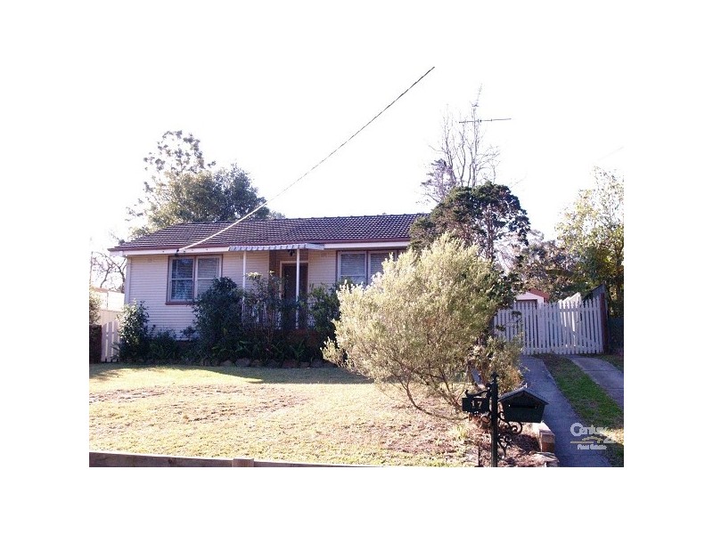 17 Butler Crescent, South Penrith NSW 2750